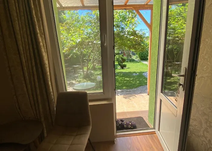 בית הארחה Saltanat 41 2*